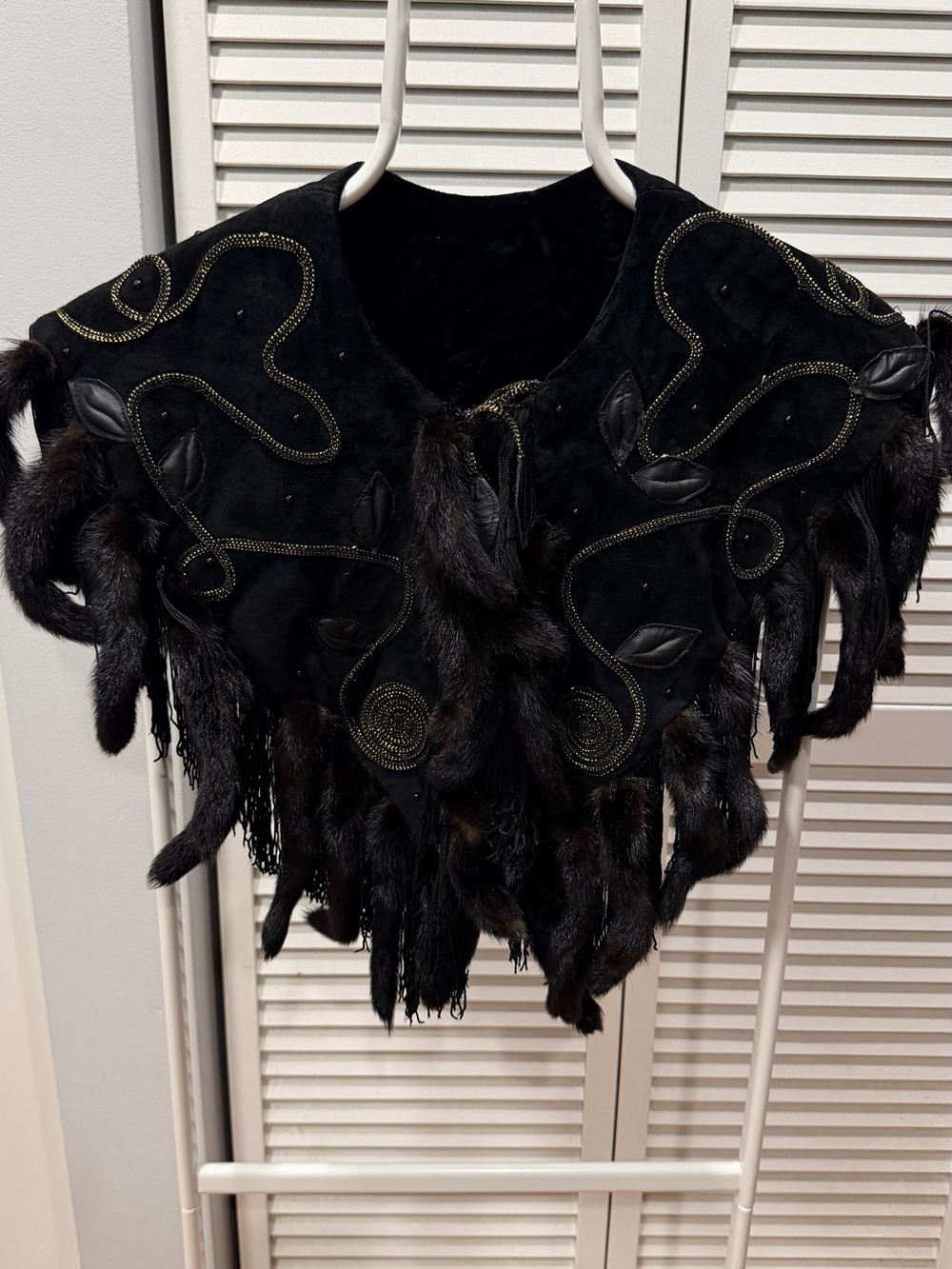 Antique Vintage Victorian Style Black Suede Fur Women’s Cape Scarf